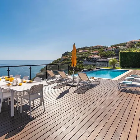 Skylark - By Lovelystay