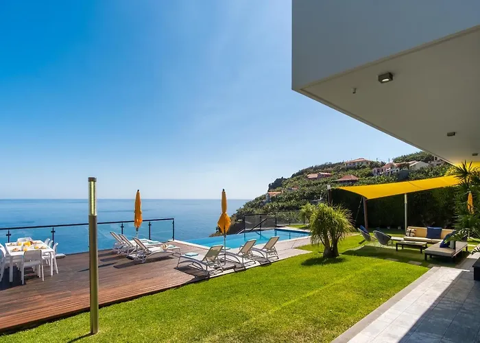 Skylark - By Lovelystay