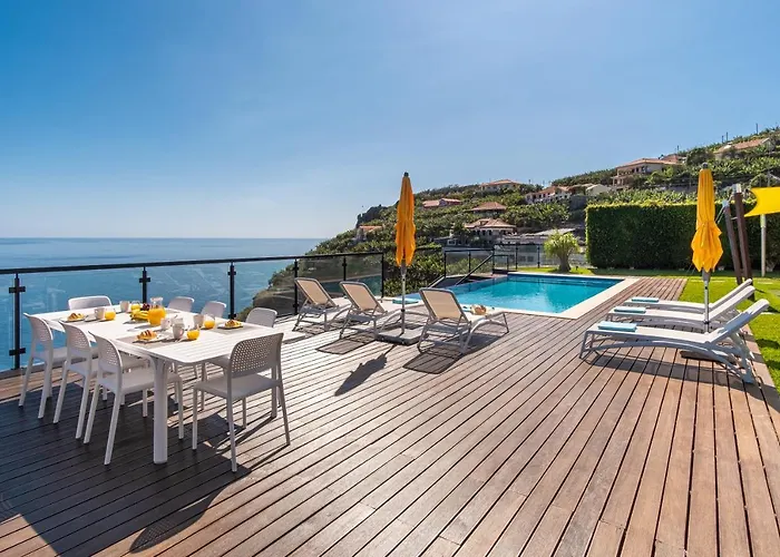 Skylark - By Lovelystay