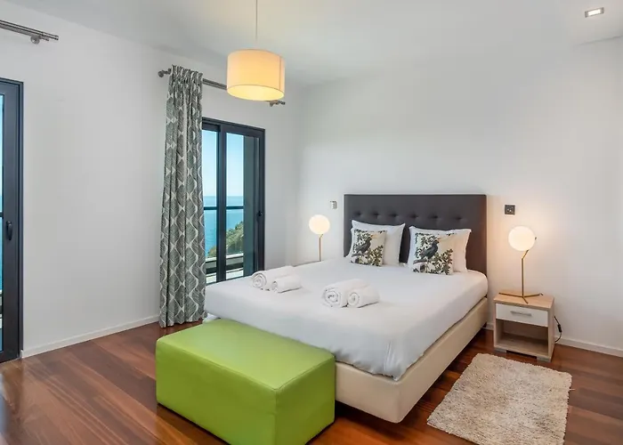 Skylark - By Lovelystay Vila *